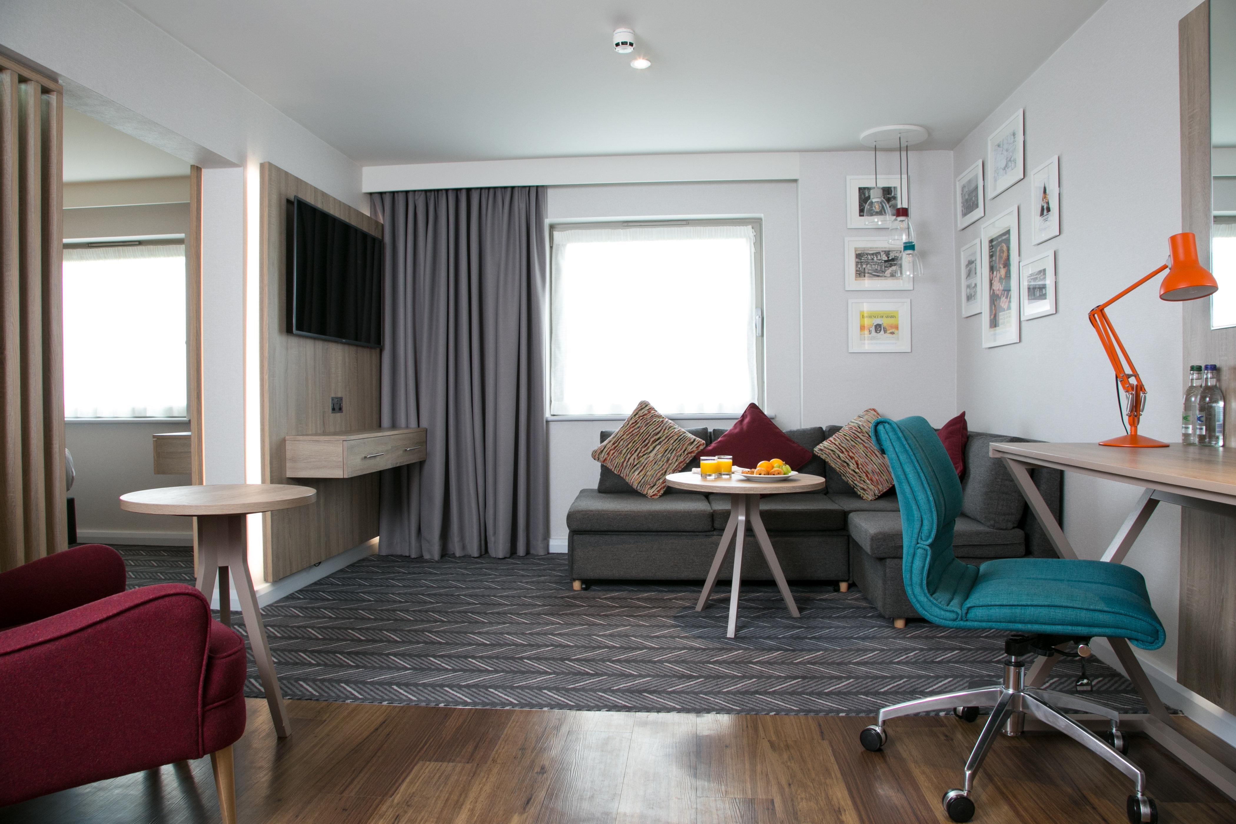 Holiday Inn London-Shepperton By Ihg Zewnętrze zdjęcie