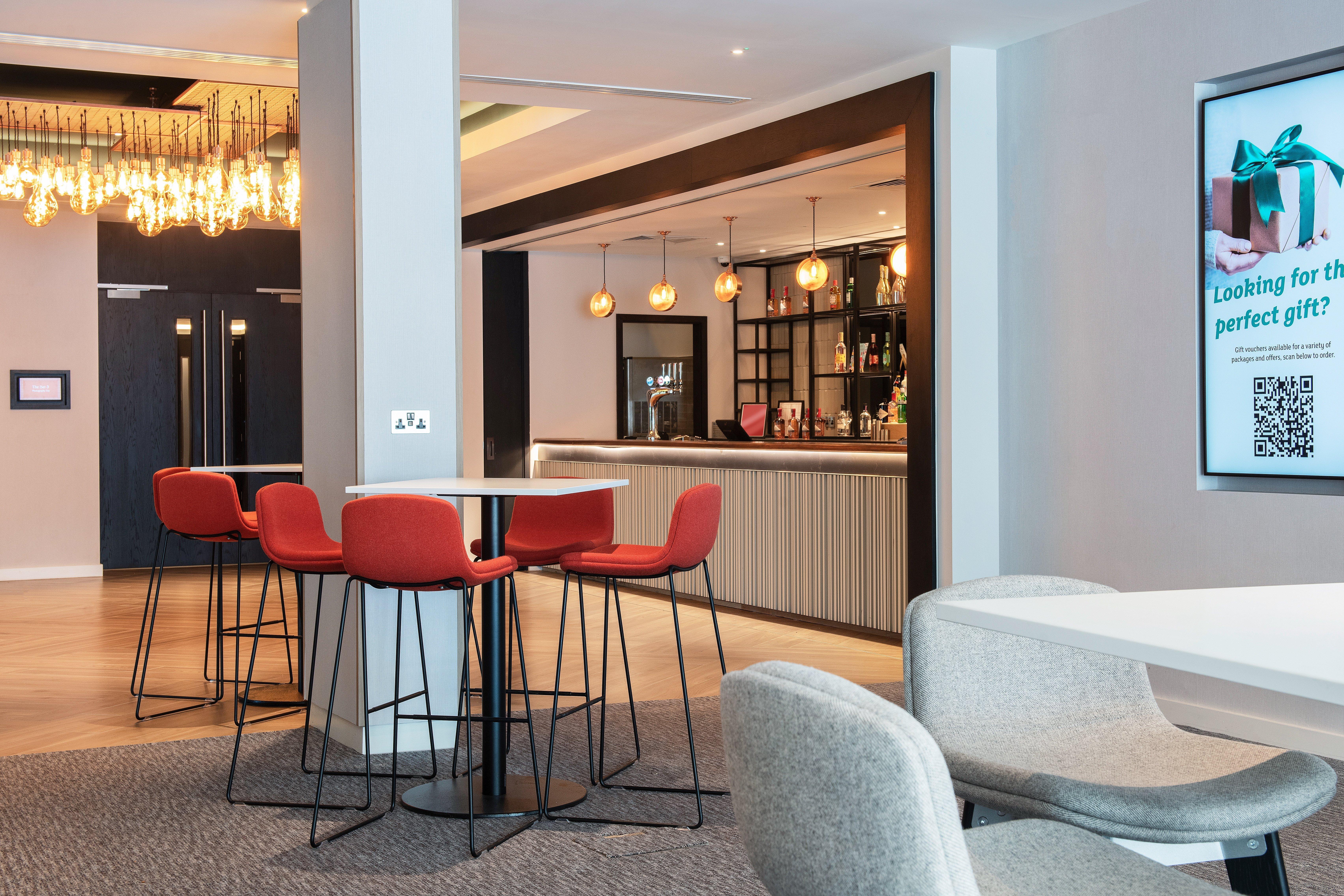 Holiday Inn London-Shepperton By Ihg Zewnętrze zdjęcie