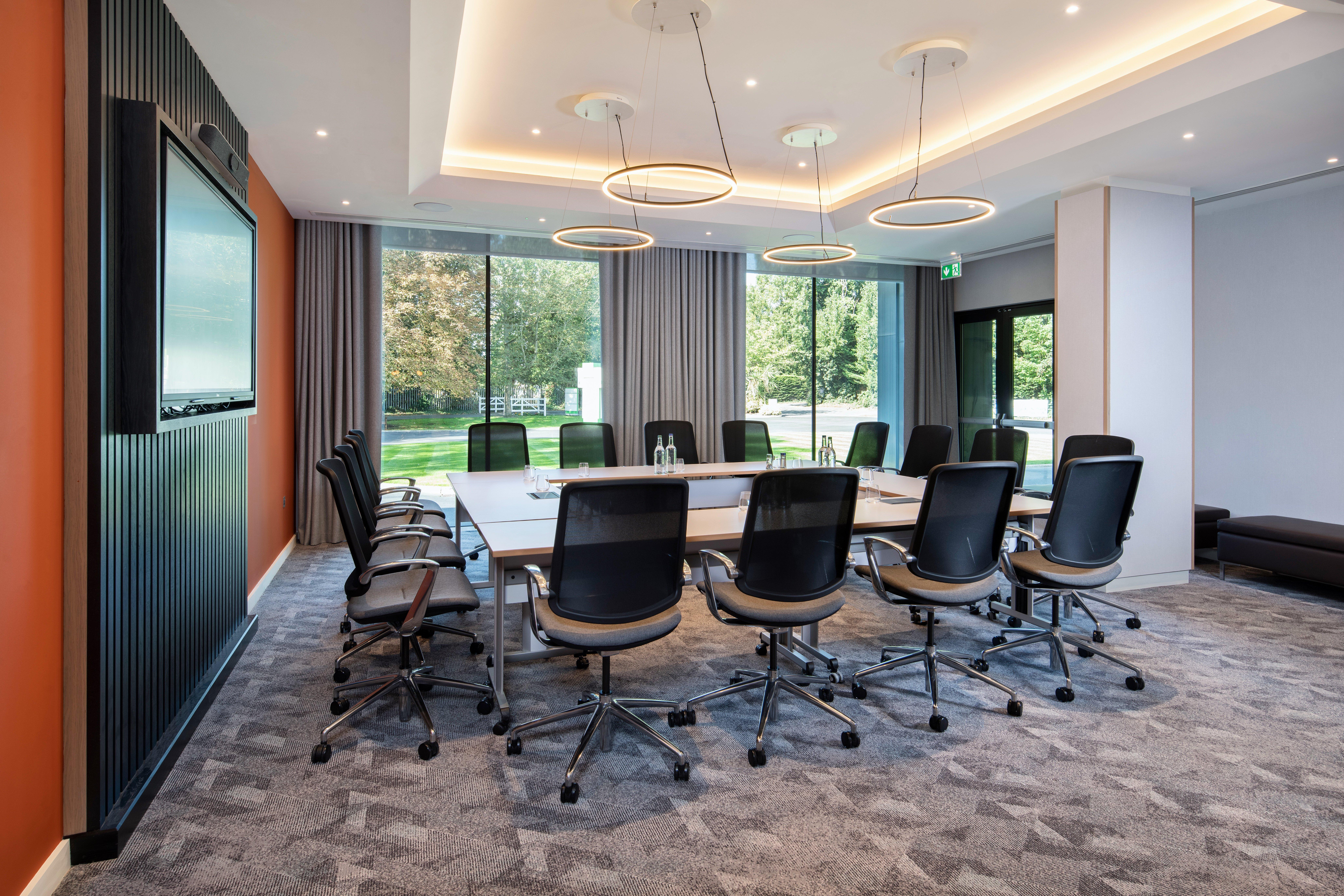 Holiday Inn London-Shepperton By Ihg Zewnętrze zdjęcie