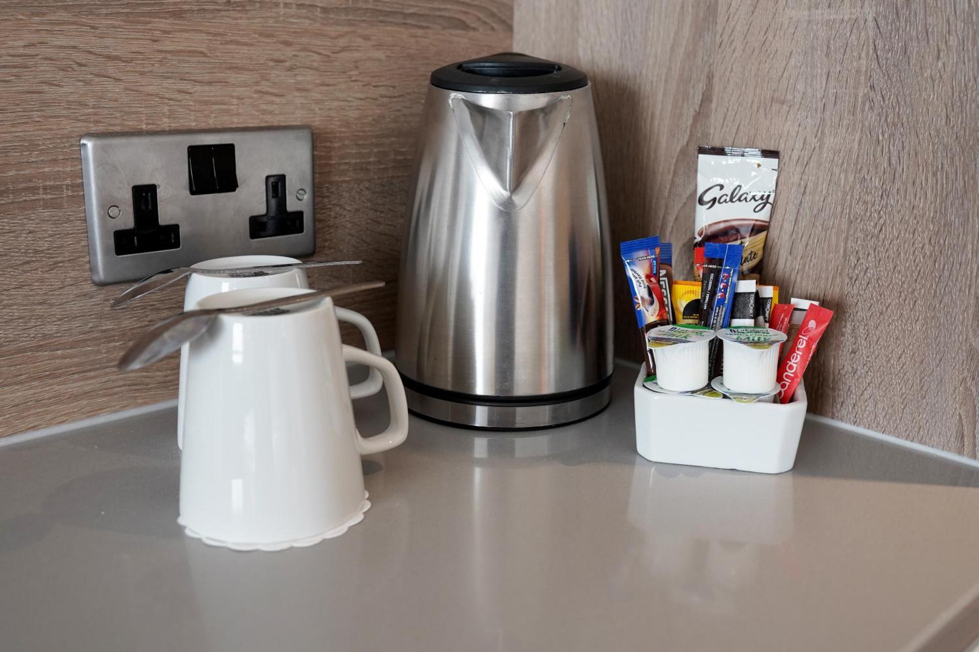 Holiday Inn London-Shepperton By Ihg Zewnętrze zdjęcie